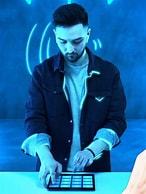 th.jpg